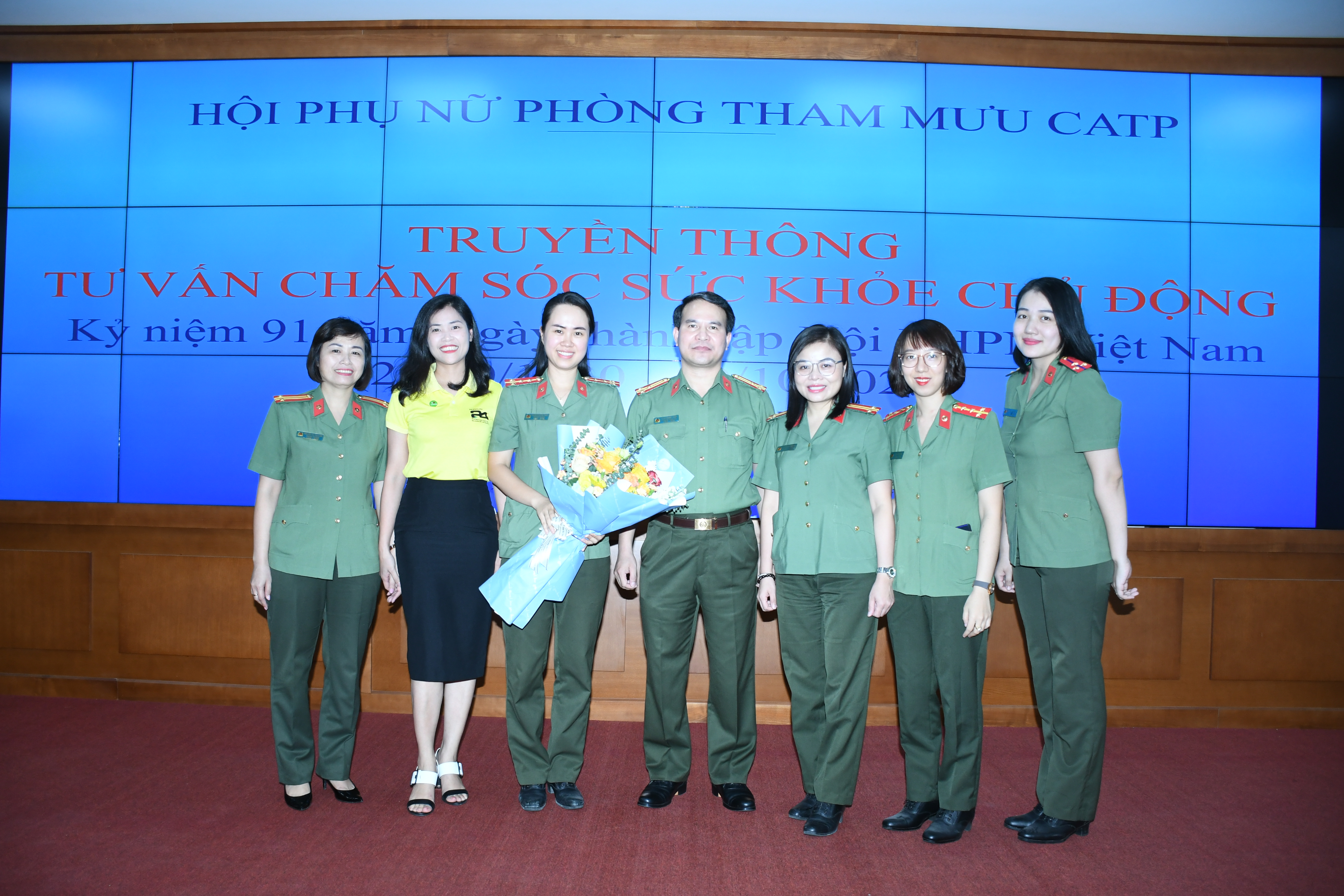 Hội phụ nữ Phòng Tham mưu: Tổ chức truyền thông tư vấn sức khỏe